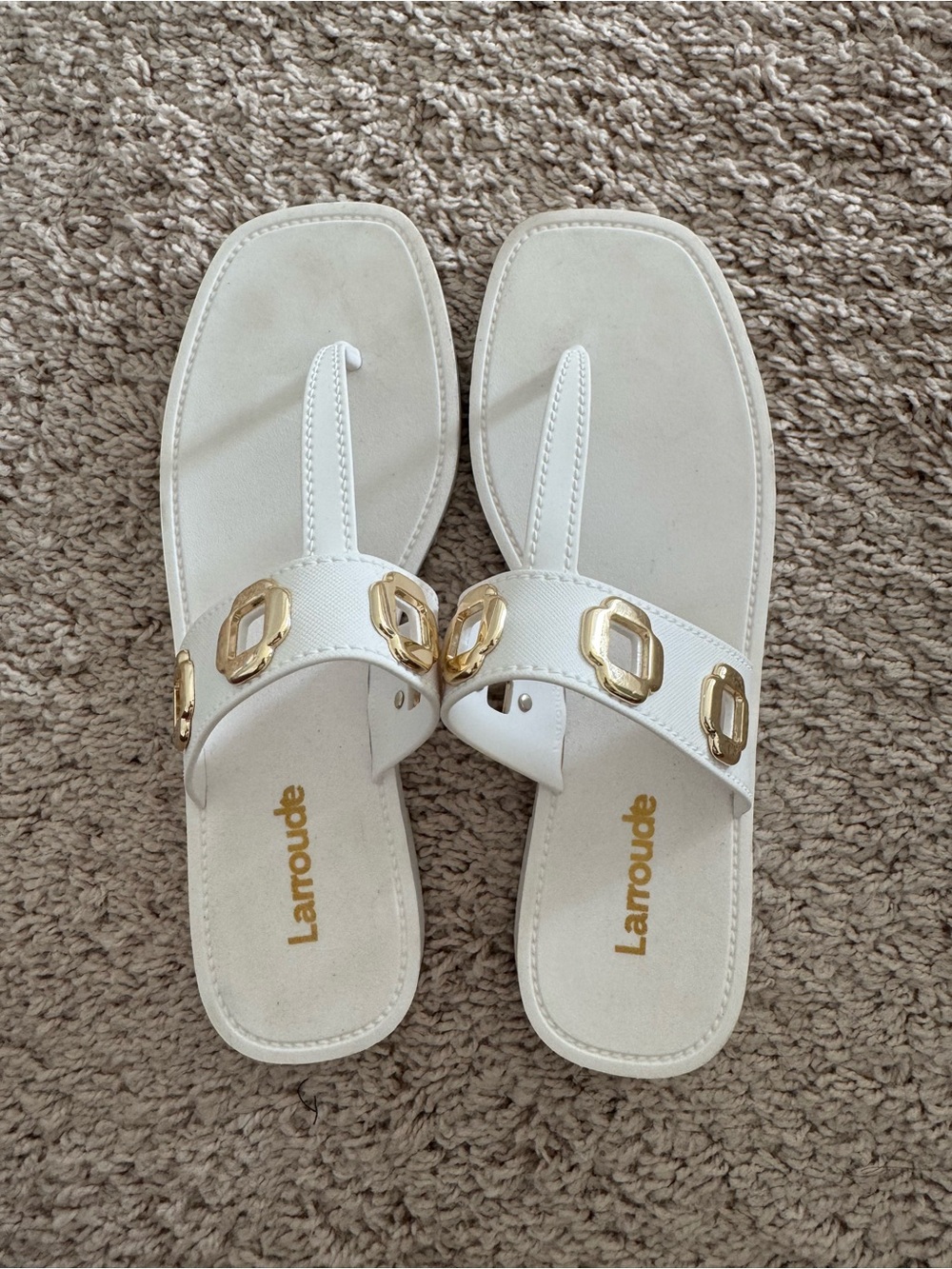 Larroudé Milan Grommet Thong Sandals | 8/9